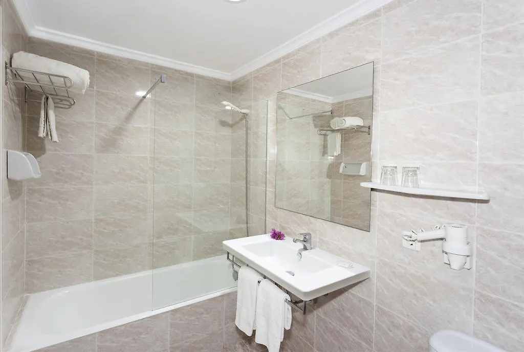 Hotel Venecia Paguera 3*, باغيرا إسبانيا