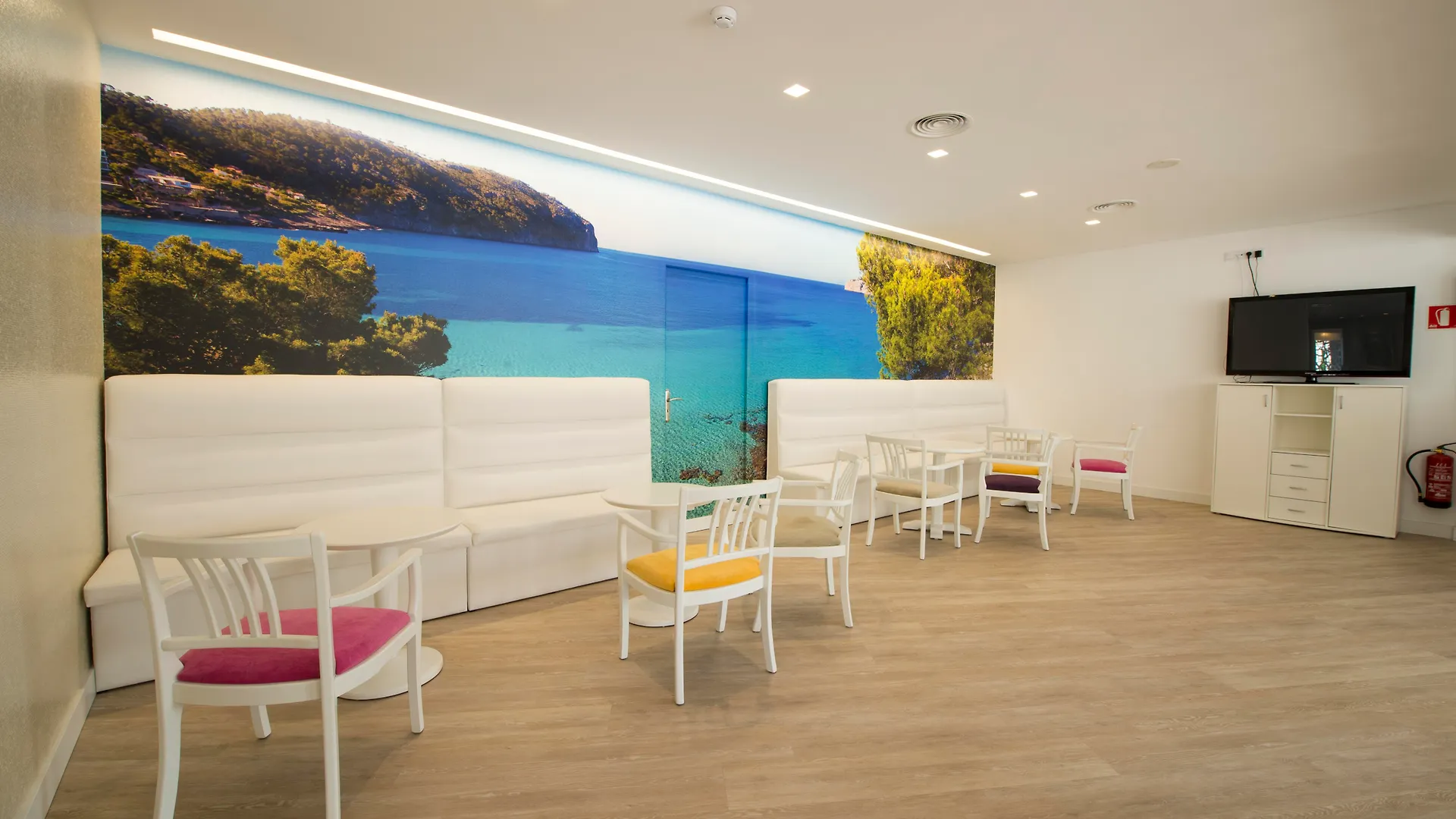 Hotel Venecia Paguera  باغيرا